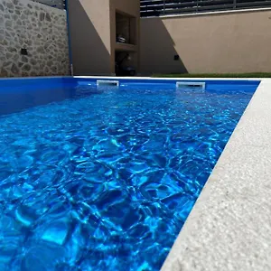 https://apartments-mima-petrcane.hotelinzadar.com
