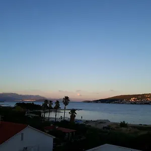 https://apartments-nika-trogir.splithotels.org